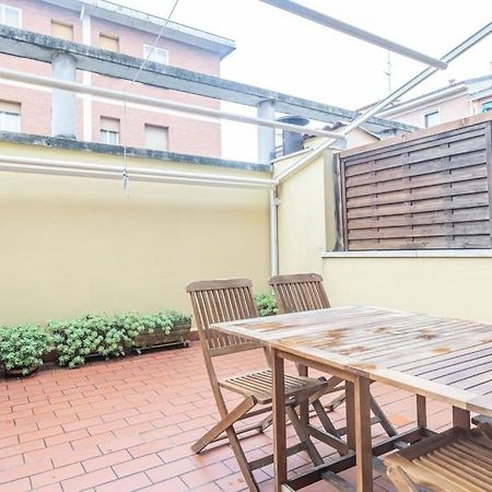 Tiarini 14 Apartment Болоня Екстериор снимка