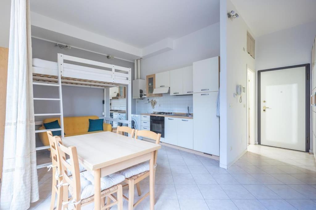 Tiarini 14 Apartment Болоня Екстериор снимка